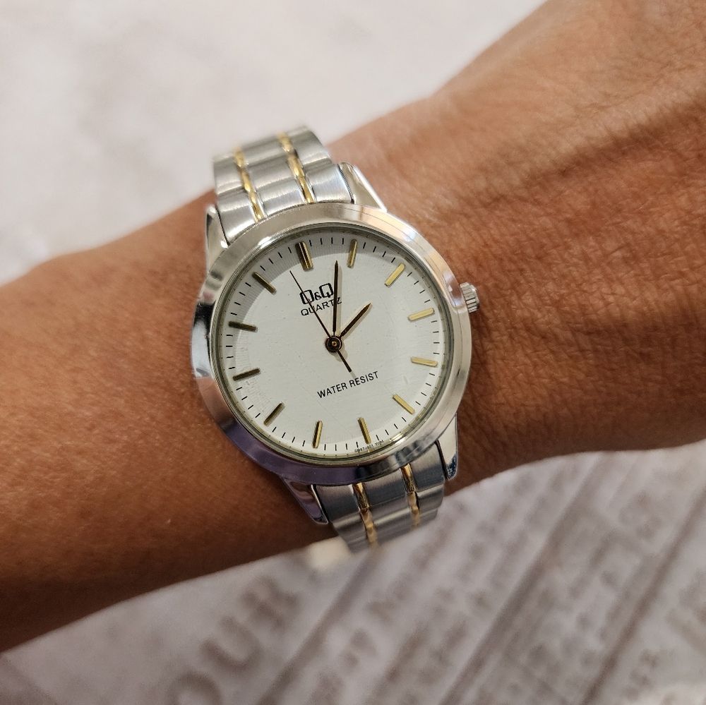 Ladies basic watch